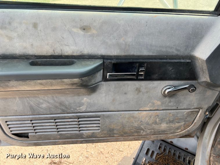 image for item DS3045 2002 Chevrolet C8500 flatbed truck