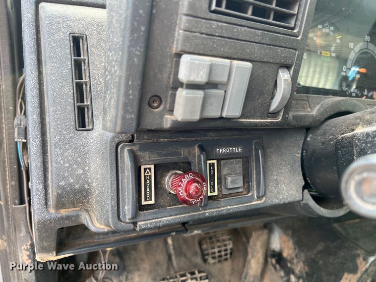 image for item DS3045 2002 Chevrolet C8500 flatbed truck