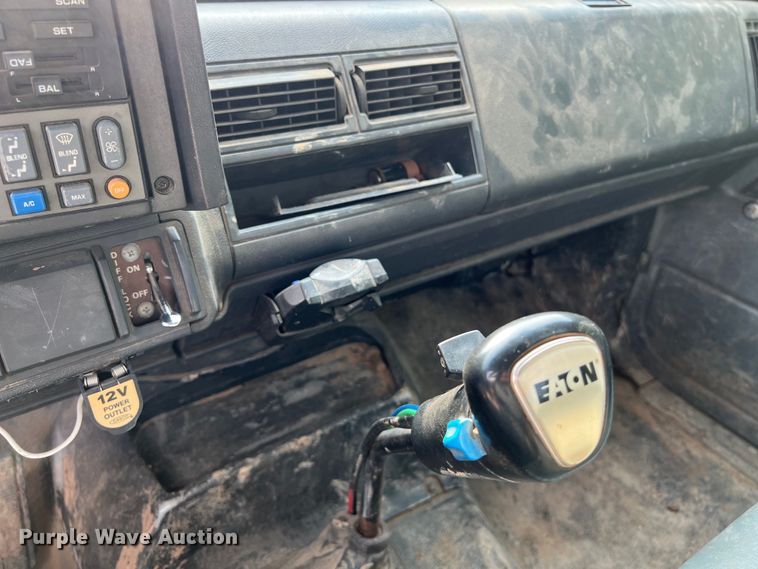 image for item DS3045 2002 Chevrolet C8500 flatbed truck