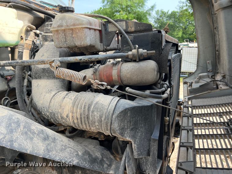 image for item DS3045 2002 Chevrolet C8500 flatbed truck