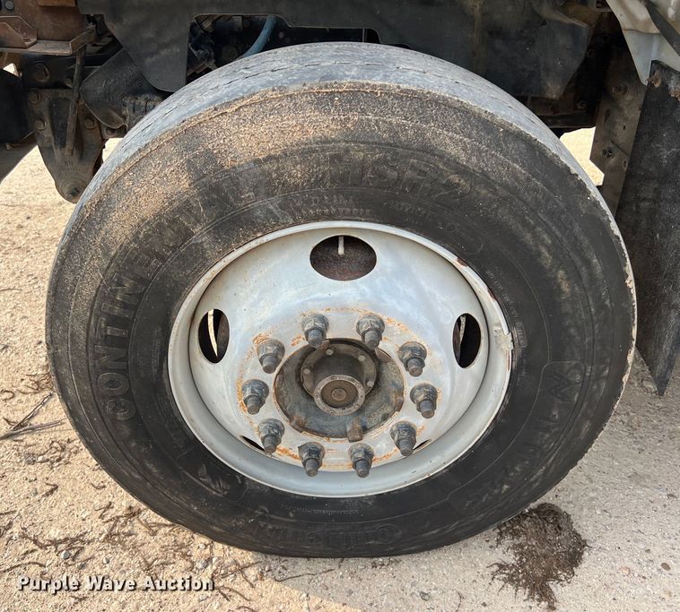 image for item DS3045 2002 Chevrolet C8500 flatbed truck