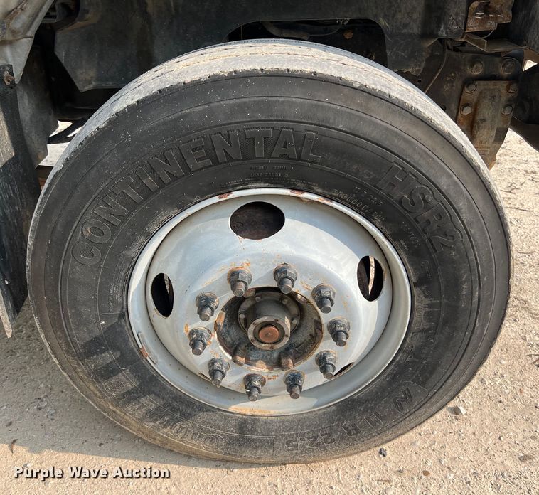 image for item DS3045 2002 Chevrolet C8500 flatbed truck