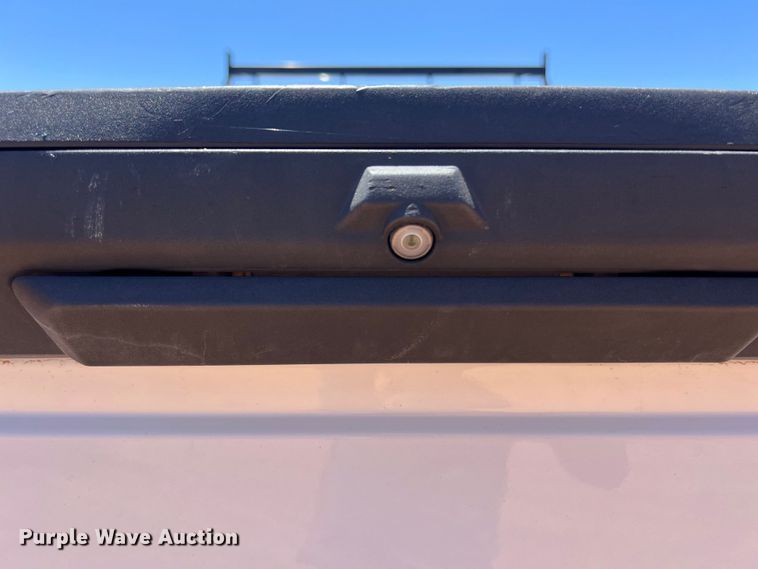 image for item DS3052 2019 Ford F250 Super Duty XL Crew Cab pickup truck