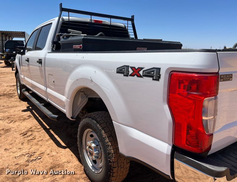 image for item DS3052 2019 Ford F250 Super Duty XL Crew Cab pickup truck