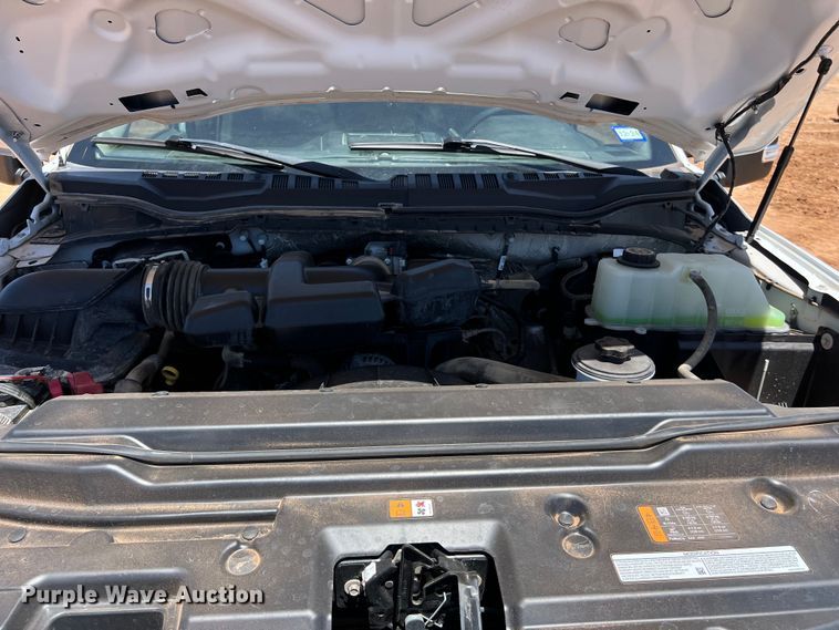 image for item DS3052 2019 Ford F250 Super Duty XL Crew Cab pickup truck