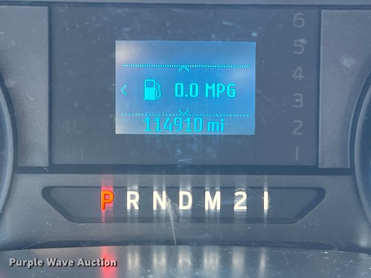 image for item DS3053 2018 Ford F250 Super Duty XL Crew Cab pickup truck