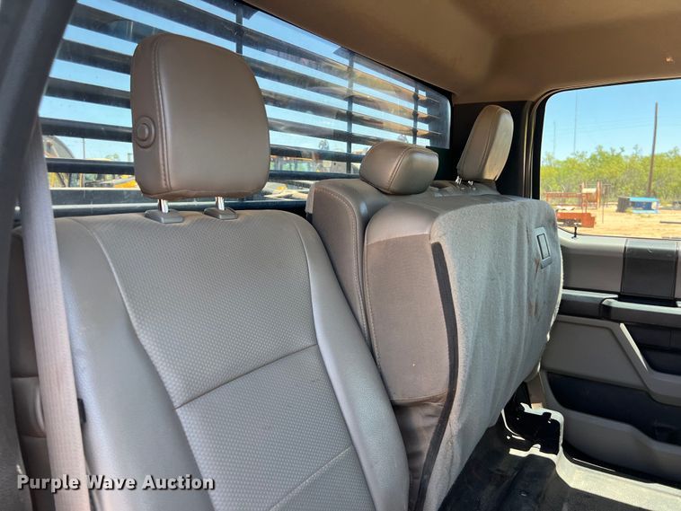 image for item DS3053 2018 Ford F250 Super Duty XL Crew Cab pickup truck