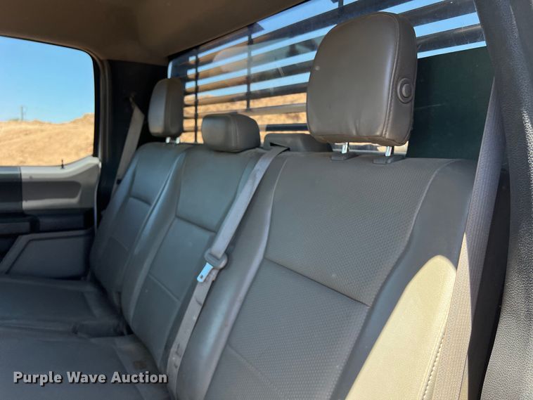 image for item DS3053 2018 Ford F250 Super Duty XL Crew Cab pickup truck