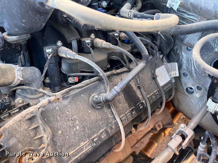 image for item DS3053 2018 Ford F250 Super Duty XL Crew Cab pickup truck