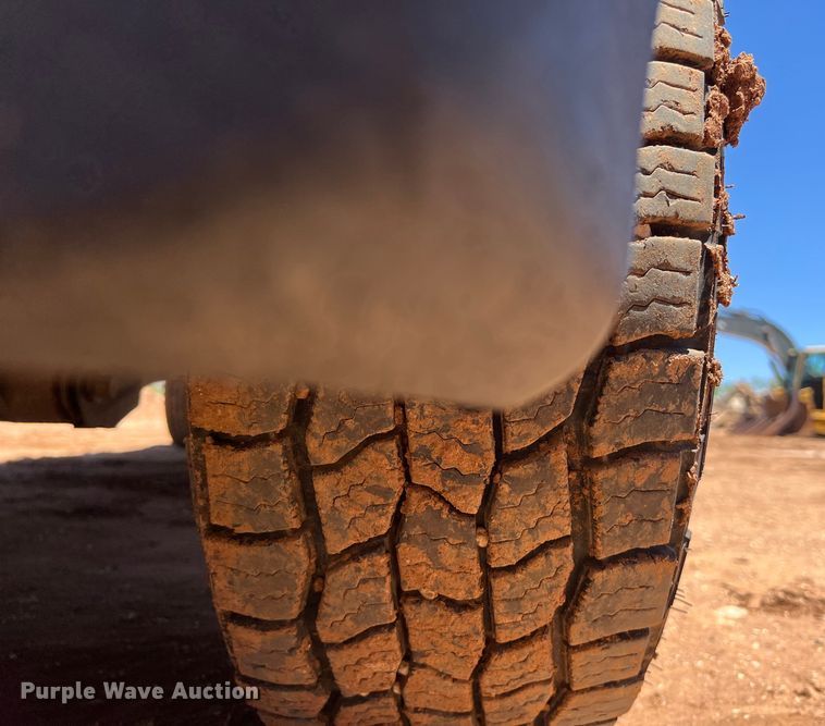 image for item DS3053 2018 Ford F250 Super Duty XL Crew Cab pickup truck