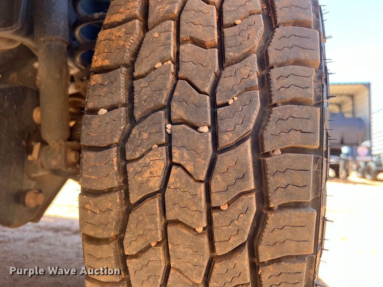 image for item DS3053 2018 Ford F250 Super Duty XL Crew Cab pickup truck