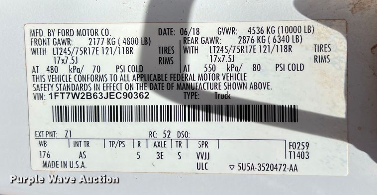 image for item DS3053 2018 Ford F250 Super Duty XL Crew Cab pickup truck