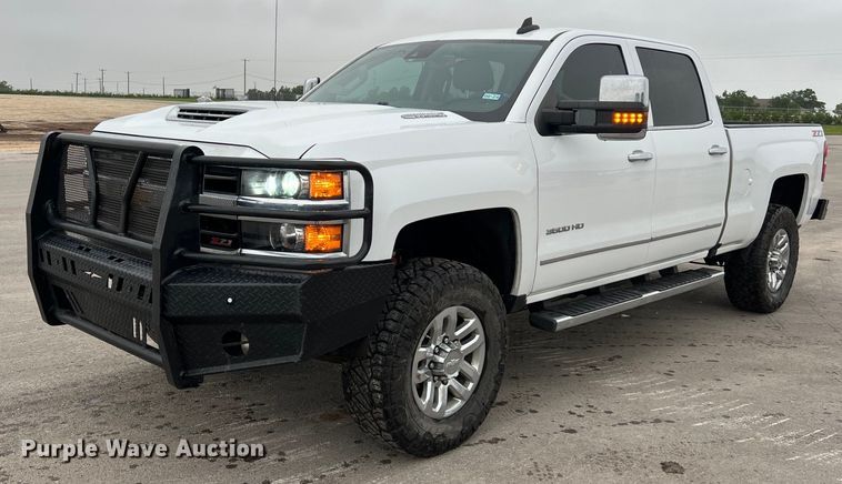 image for item DS3060 2019 Chevrolet  3500HD Crew Cab pickup truck