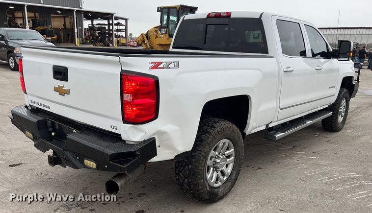 image for item DS3060 2019 Chevrolet  3500HD Crew Cab pickup truck