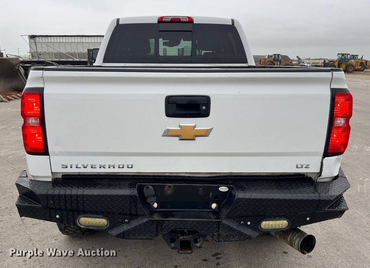 image for item DS3060 2019 Chevrolet  3500HD Crew Cab pickup truck