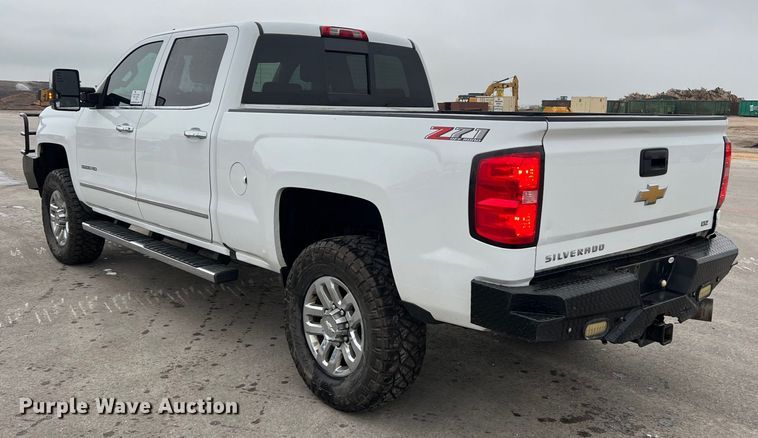 image for item DS3060 2019 Chevrolet  3500HD Crew Cab pickup truck