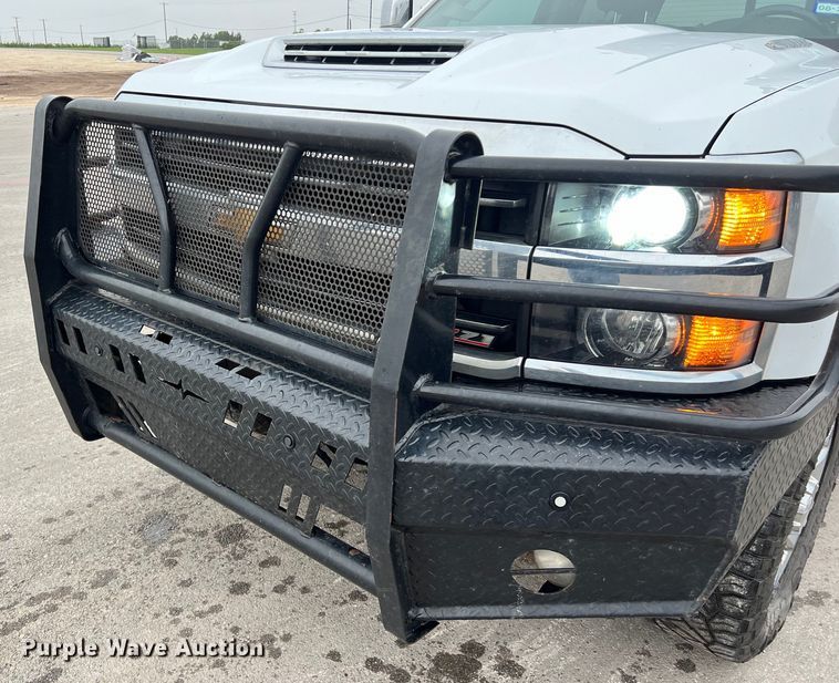 image for item DS3060 2019 Chevrolet  3500HD Crew Cab pickup truck