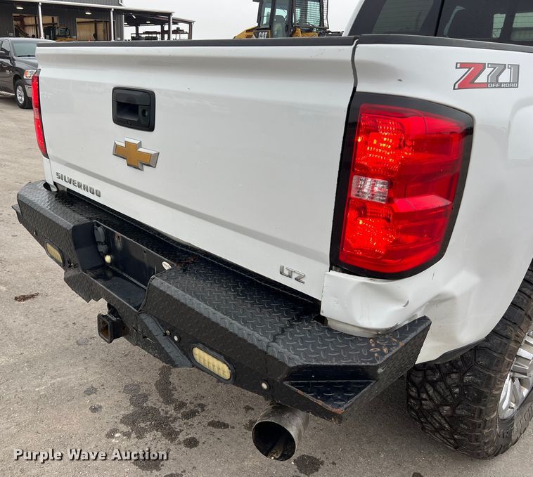 image for item DS3060 2019 Chevrolet  3500HD Crew Cab pickup truck