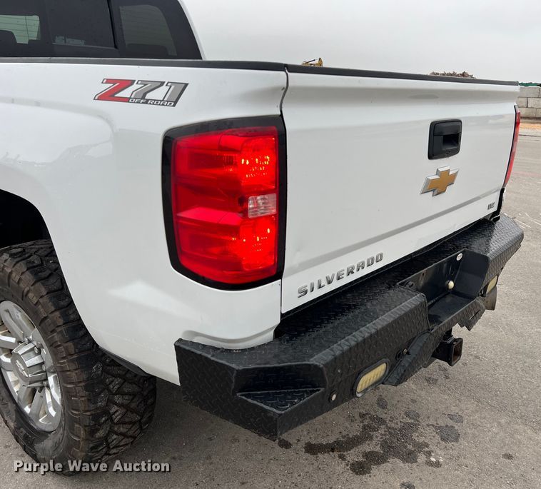 image for item DS3060 2019 Chevrolet  3500HD Crew Cab pickup truck
