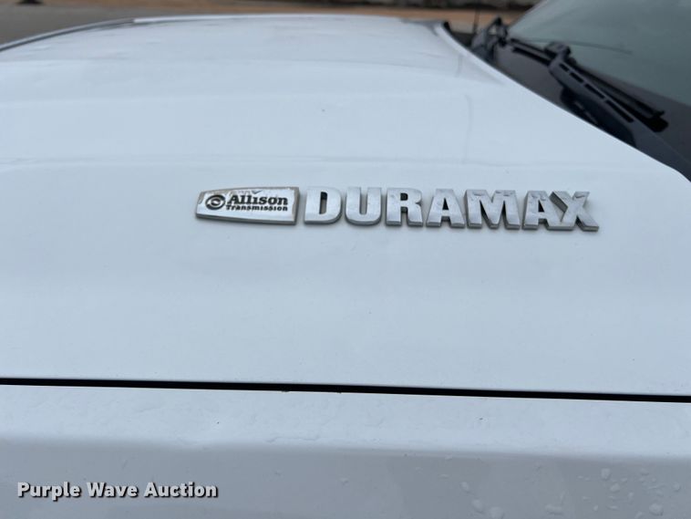 image for item DS3060 2019 Chevrolet  3500HD Crew Cab pickup truck