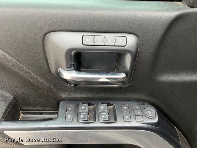 image for item DS3060 2019 Chevrolet  3500HD Crew Cab pickup truck