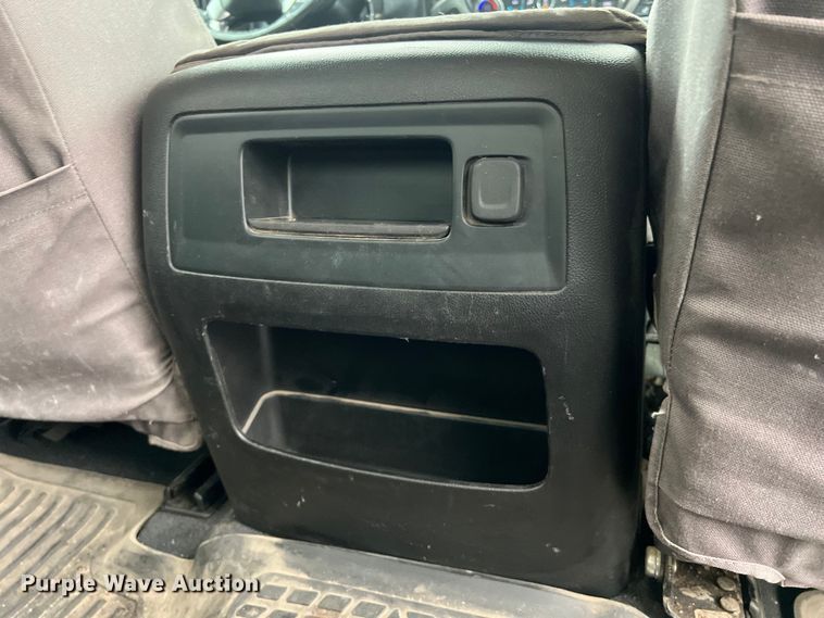 image for item DS3060 2019 Chevrolet  3500HD Crew Cab pickup truck