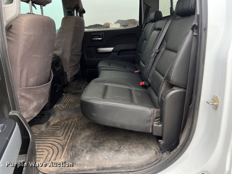 image for item DS3060 2019 Chevrolet  3500HD Crew Cab pickup truck