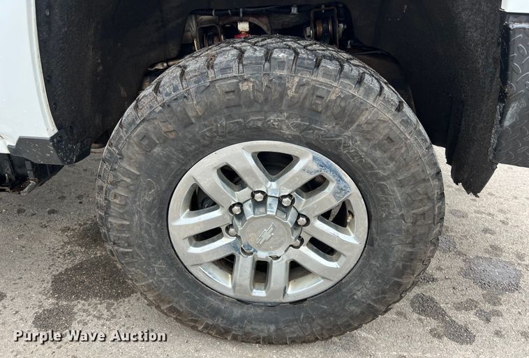 image for item DS3060 2019 Chevrolet  3500HD Crew Cab pickup truck