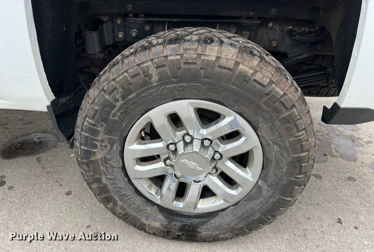 image for item DS3060 2019 Chevrolet  3500HD Crew Cab pickup truck