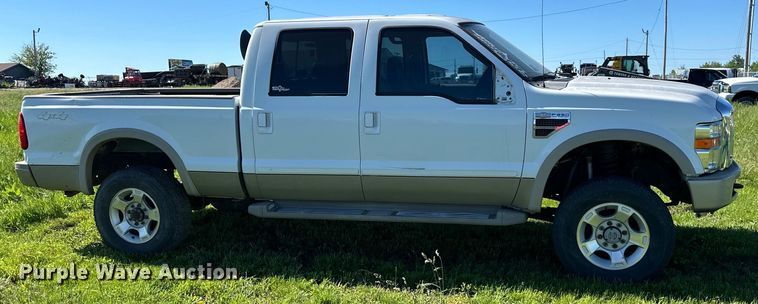image for item DS4149 2009 Ford F250 Super Duty Crew Cab pickup truck