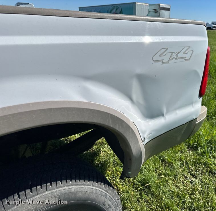 image for item DS4149 2009 Ford F250 Super Duty Crew Cab pickup truck