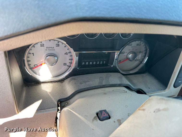 image for item DS4149 2009 Ford F250 Super Duty Crew Cab pickup truck