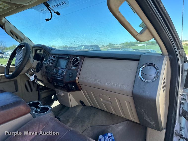 image for item DS4149 2009 Ford F250 Super Duty Crew Cab pickup truck