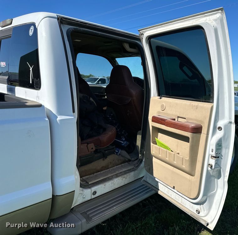 image for item DS4149 2009 Ford F250 Super Duty Crew Cab pickup truck