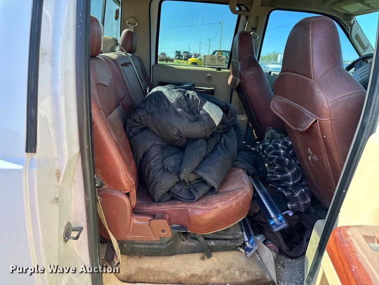 image for item DS4149 2009 Ford F250 Super Duty Crew Cab pickup truck