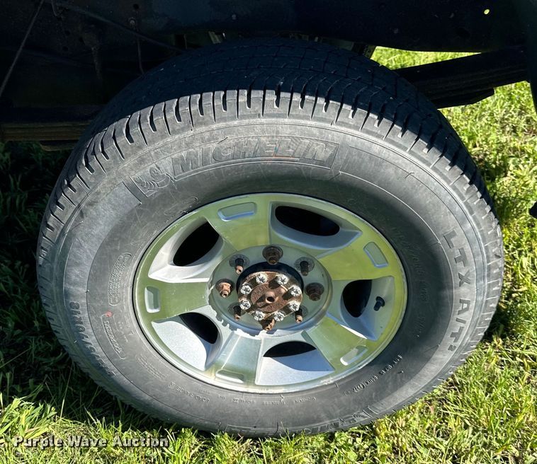 image for item DS4149 2009 Ford F250 Super Duty Crew Cab pickup truck