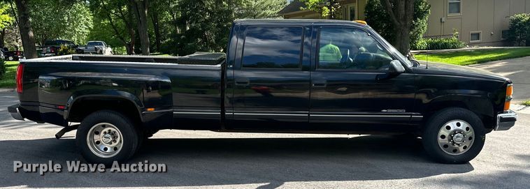 image for item DS4160 2000 Chevrolet C3500 pickup truck