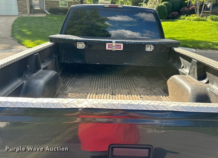 image for item DS4160 2000 Chevrolet C3500 pickup truck