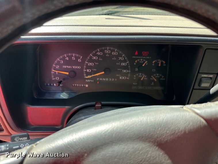 image for item DS4160 2000 Chevrolet C3500 pickup truck