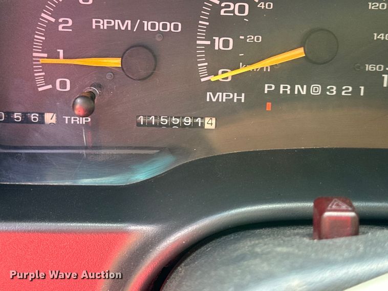 image for item DS4160 2000 Chevrolet C3500 pickup truck