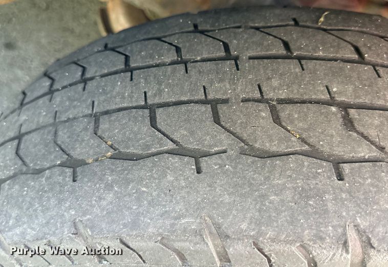 image for item DS4160 2000 Chevrolet C3500 pickup truck