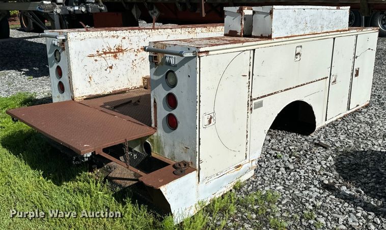 image for item DX0458 Utility bed