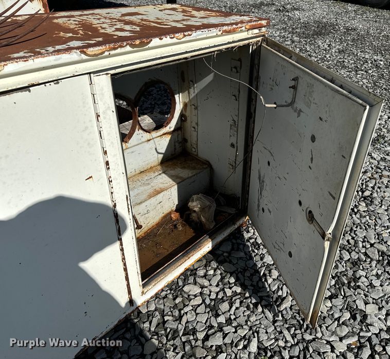 image for item DX0458 Utility bed