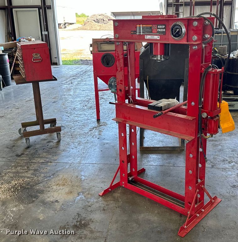 image for item DX0461 AGT Industrial shop press