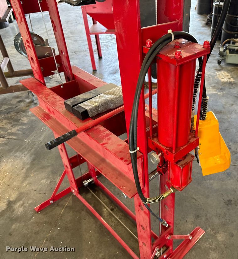 image for item DX0461 AGT Industrial shop press