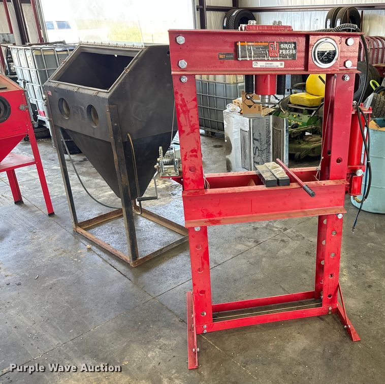 image for item DX0461 AGT Industrial shop press