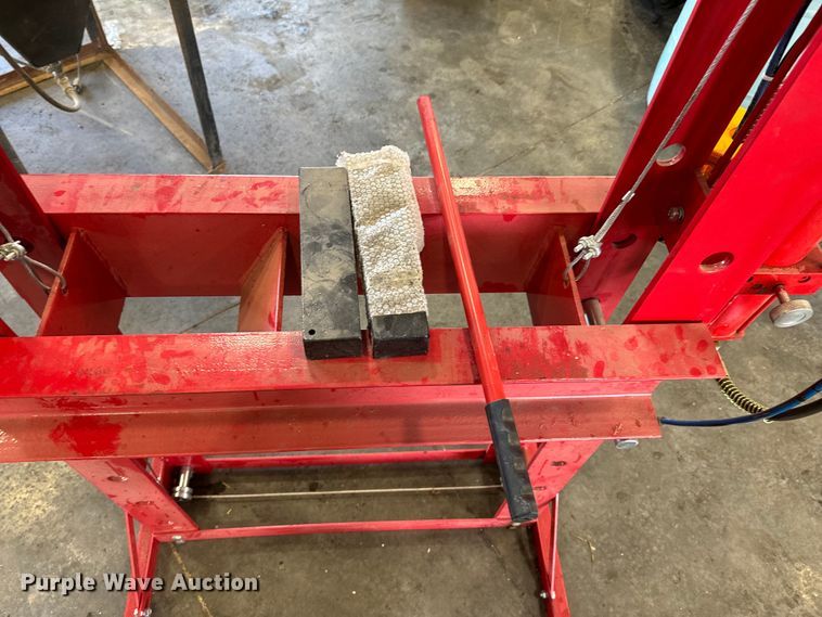 image for item DX0461 AGT Industrial shop press