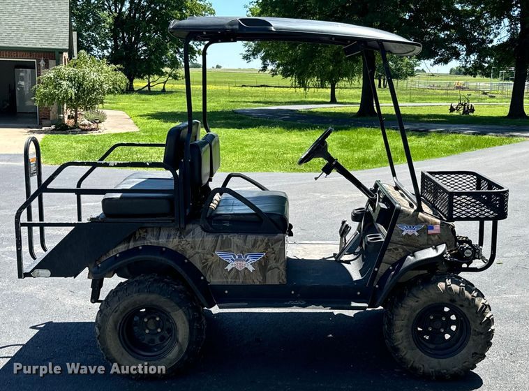 image for item DX0464 2009 Stealth Patriot golf cart