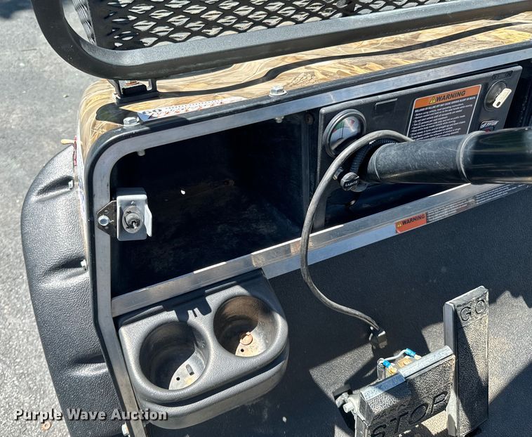 image for item DX0464 2009 Stealth Patriot golf cart