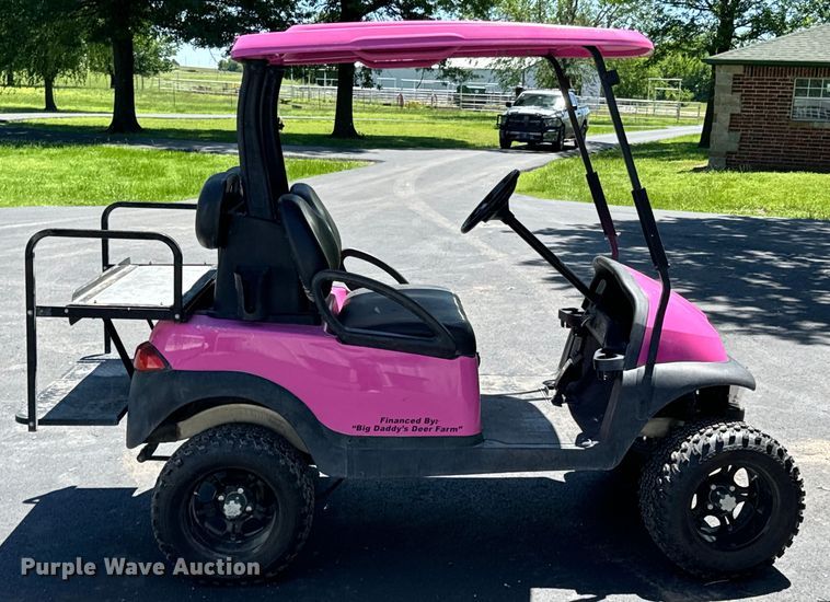 image for item DX0465 2011 Club Car Precedent golf cart
